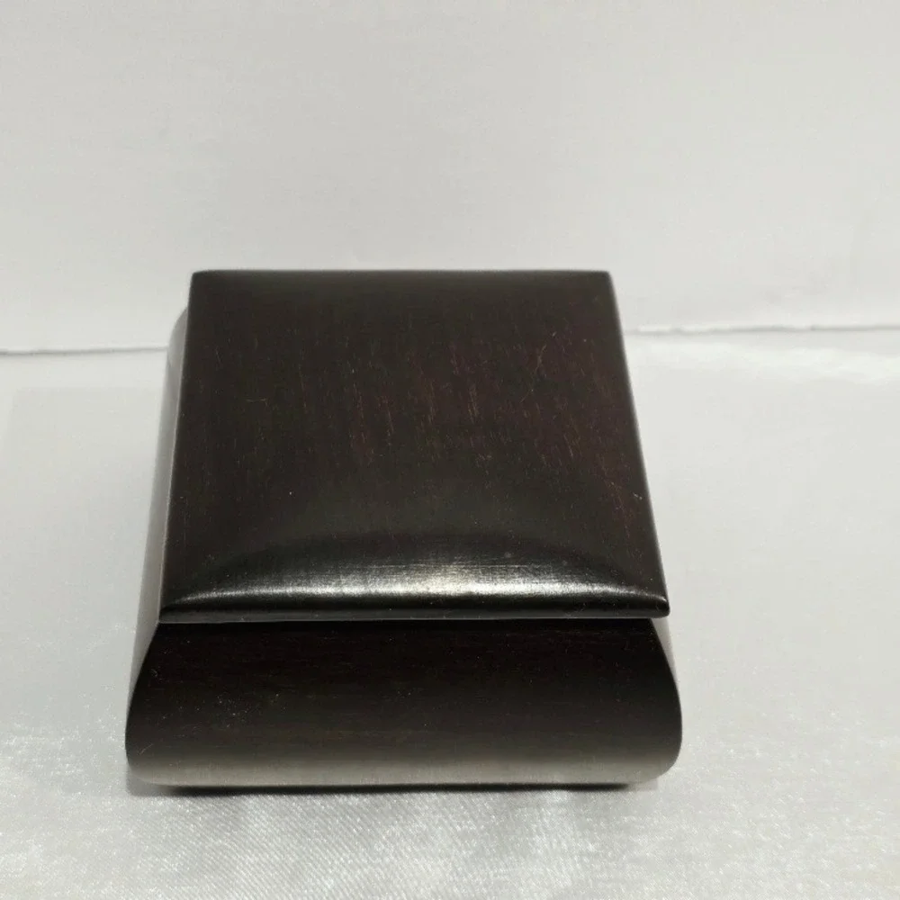 Vintage Ebonized‎ Walnut Wood Trinket Box Keepsake Jewelry Storage Signed